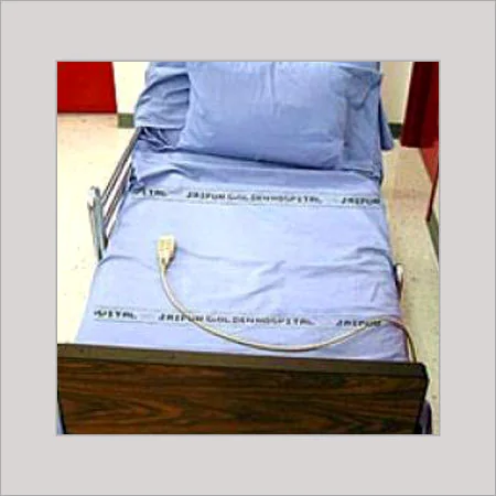 White hospitality bed linen